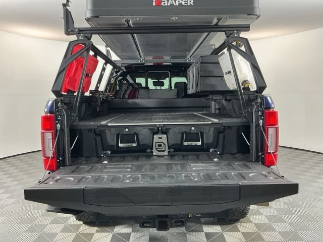 Used 2022 Ford F350 Platinum w/ Tremor Off-Road Package AWD/4WD image 5