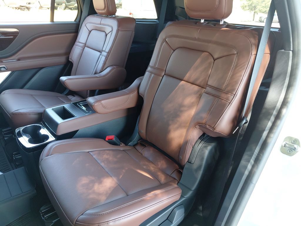 New 2026 Lincoln Aviator Reserve AWD/4WD image 48