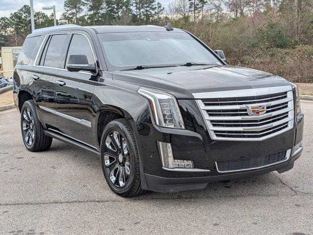Used 2020 Cadillac Escalade Platinum image 3