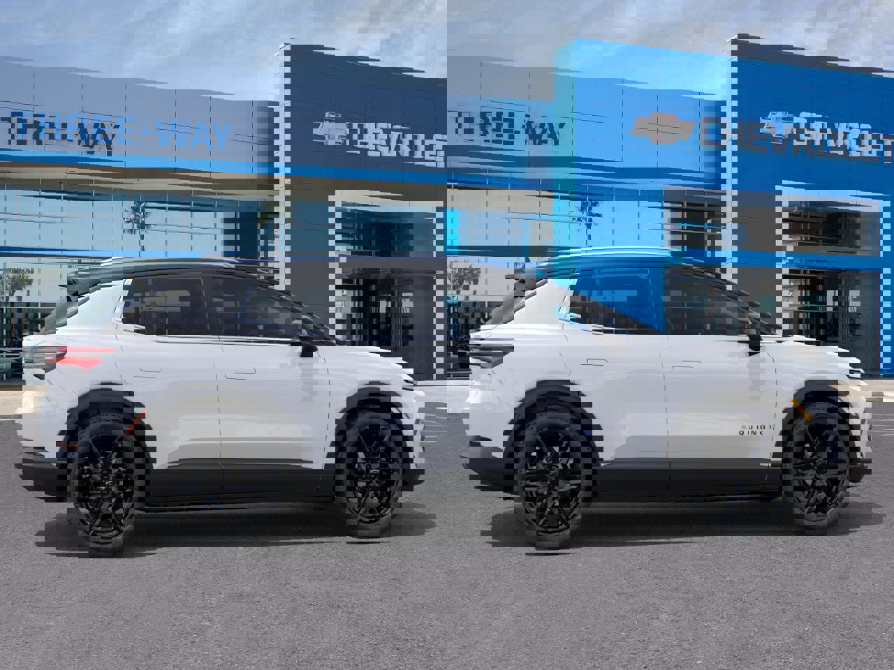 New 2026 Chevrolet Equinox EV LT w/ LPO, Blackout Package image 5