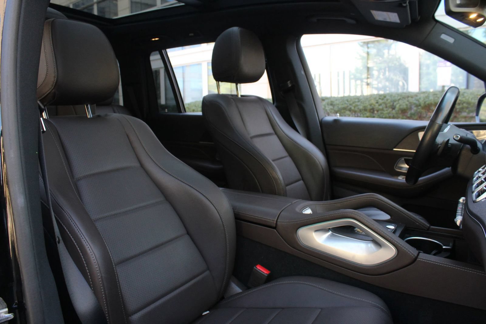 Used 2022 Mercedes-Benz GLS 450 4MATIC image 33
