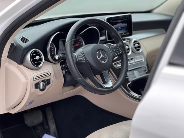 Used 2018 Mercedes-Benz C 300 4MATIC Sedan image 11
