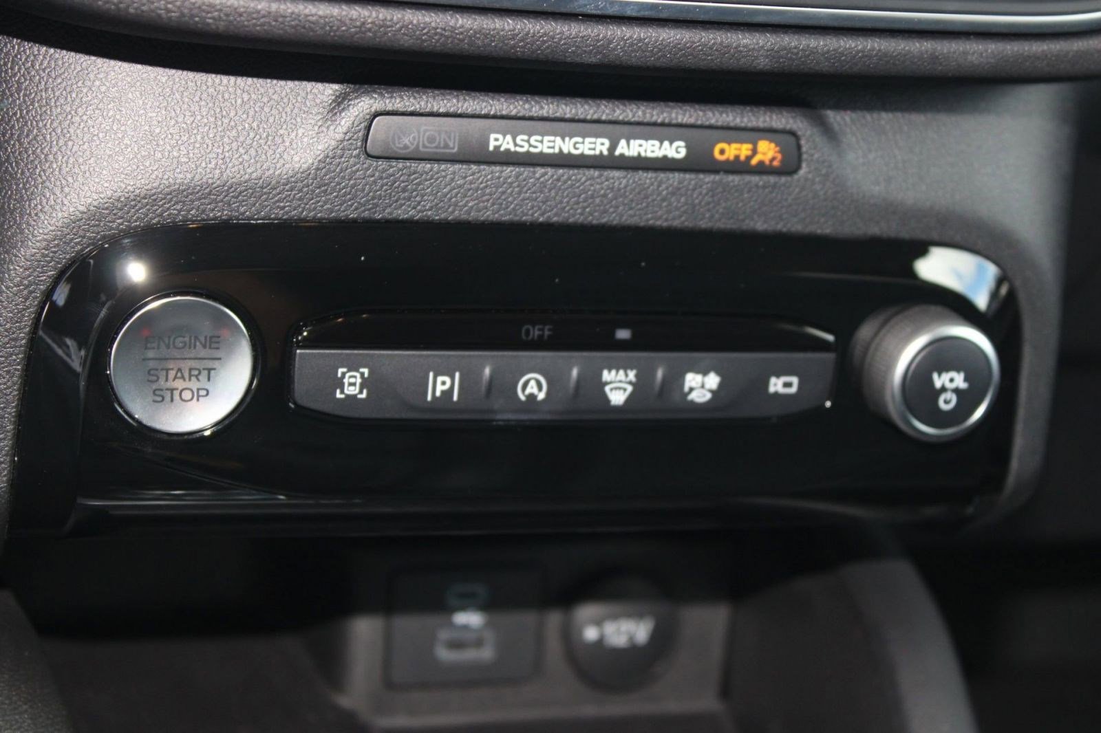 Used 2023 Ford Escape Platinum image 23