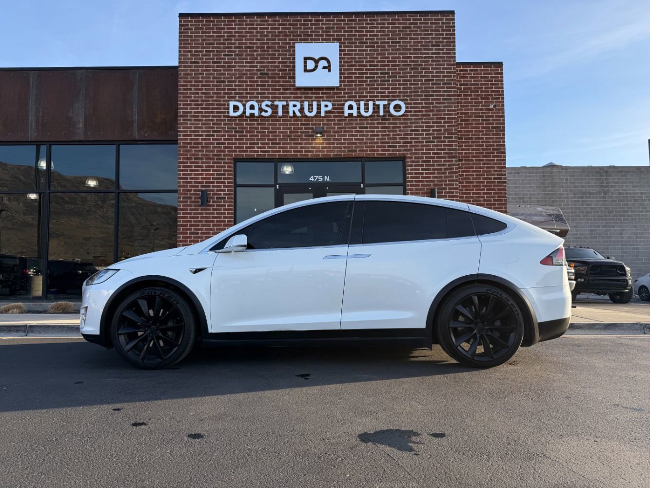 Used 2018 Tesla Model X 100D AWD/4WD image 4