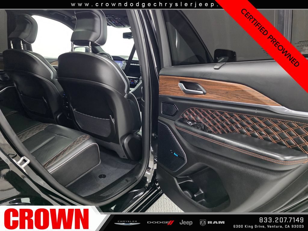 Certified 2023 Jeep Grand Cherokee Summit w/ Adv Protech Group IV AWD/4WD image 16