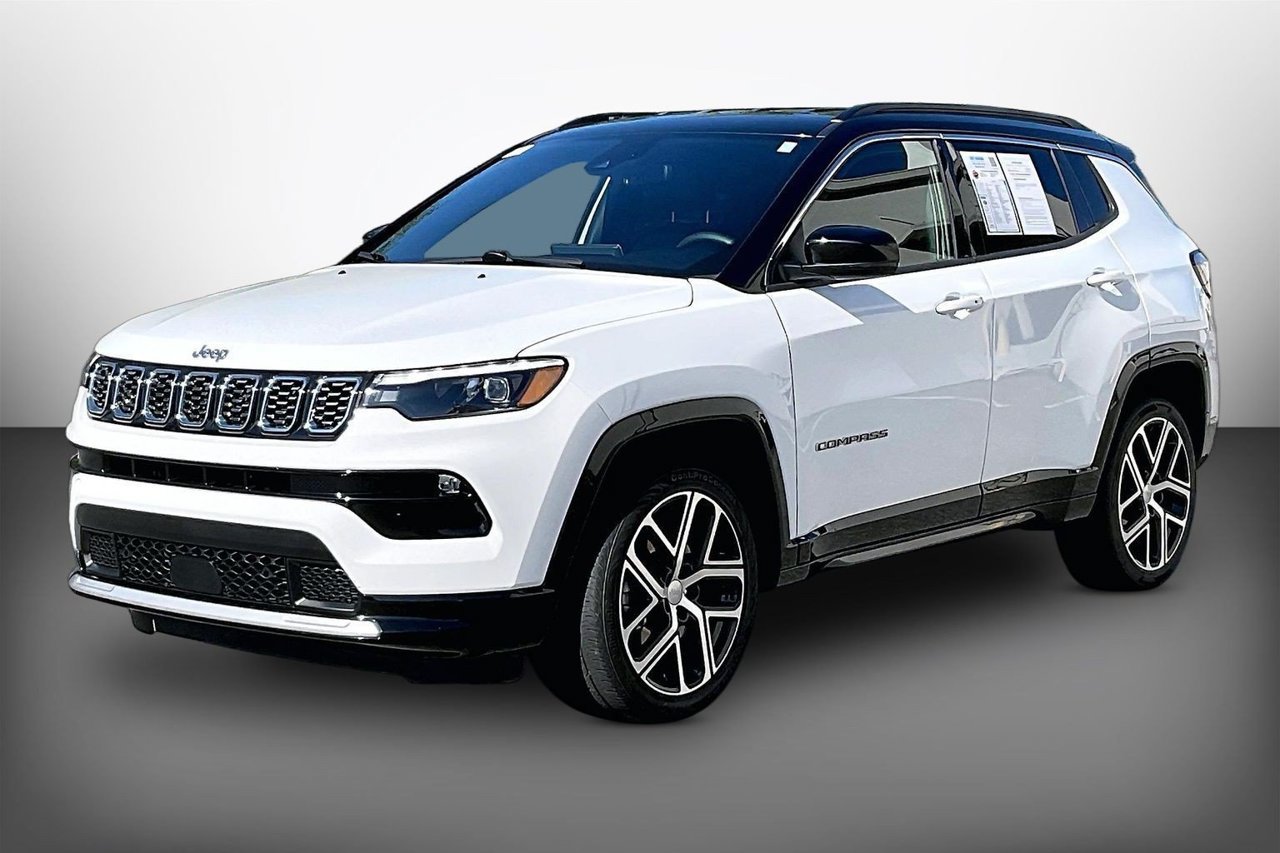 Used 2024 Jeep Compass Limited w/ Elite Group AWD/4WD image 4