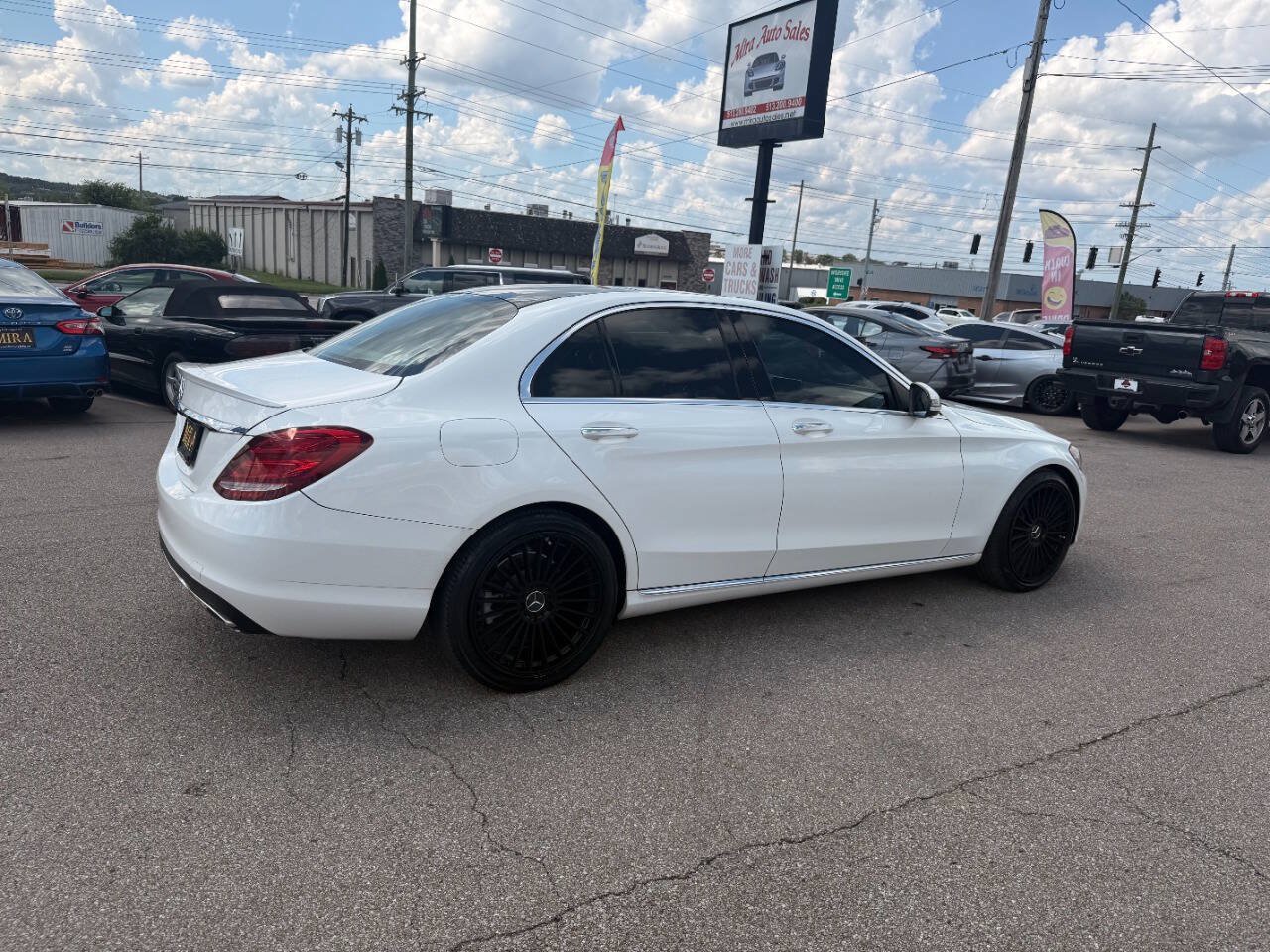 Used 2017 Mercedes-Benz C 300 Sedan image 6
