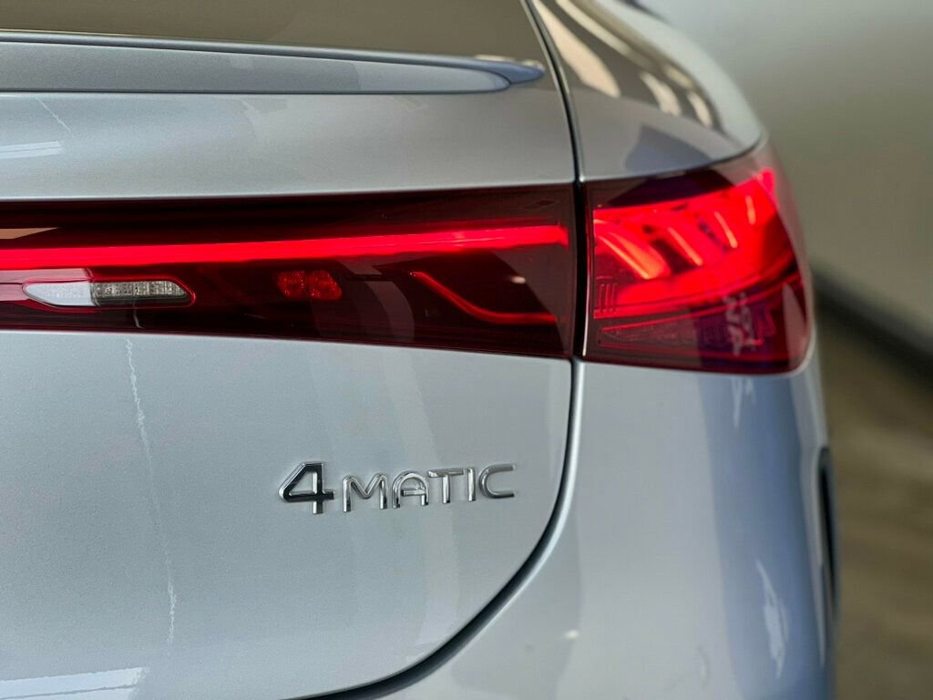 Used 2023 Mercedes-Benz EQS 580 4MATIC Sedan image 11