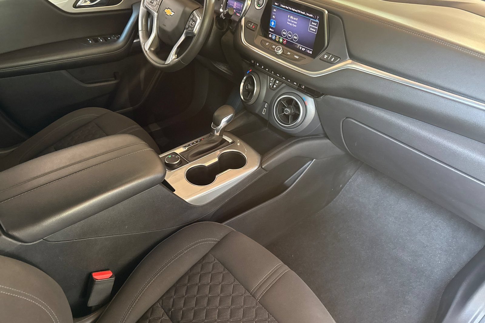 Used 2021 Chevrolet Blazer LT FWD image 21