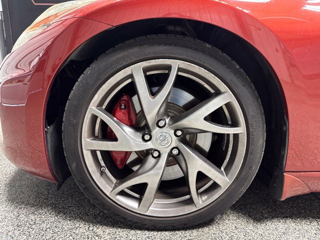 Used 2013 Nissan 370Z Touring w/ Sport Pkg RWD image 3