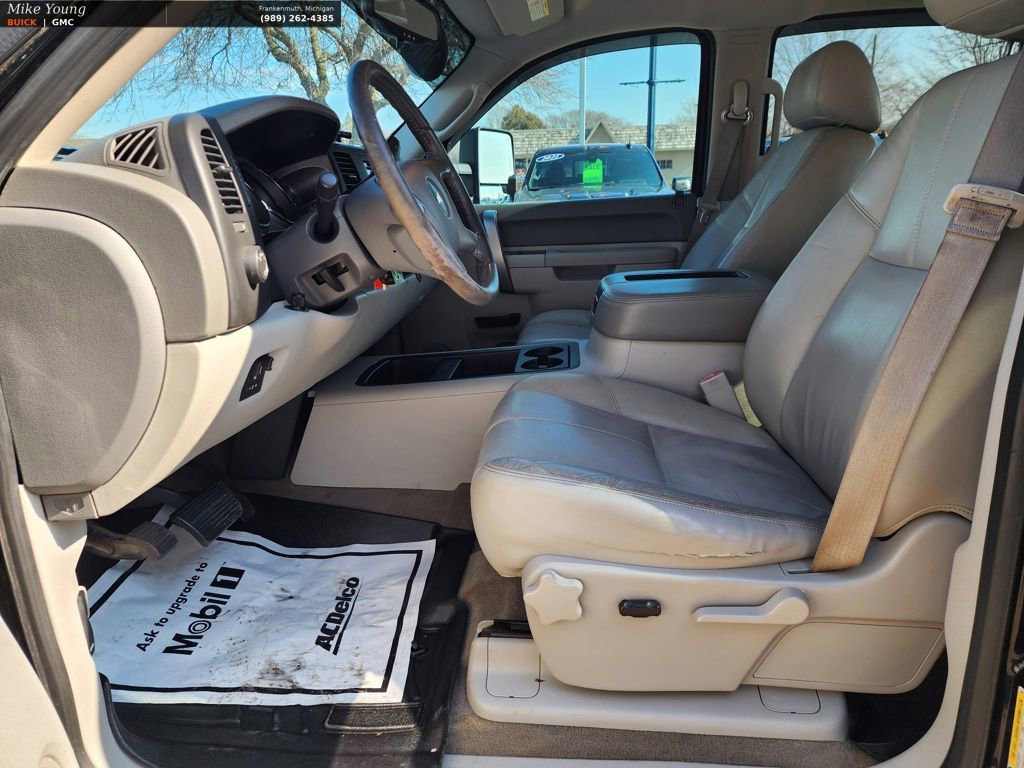 Used 2013 Chevrolet Silverado 2500 LT w/ Interior Plus Package image 31