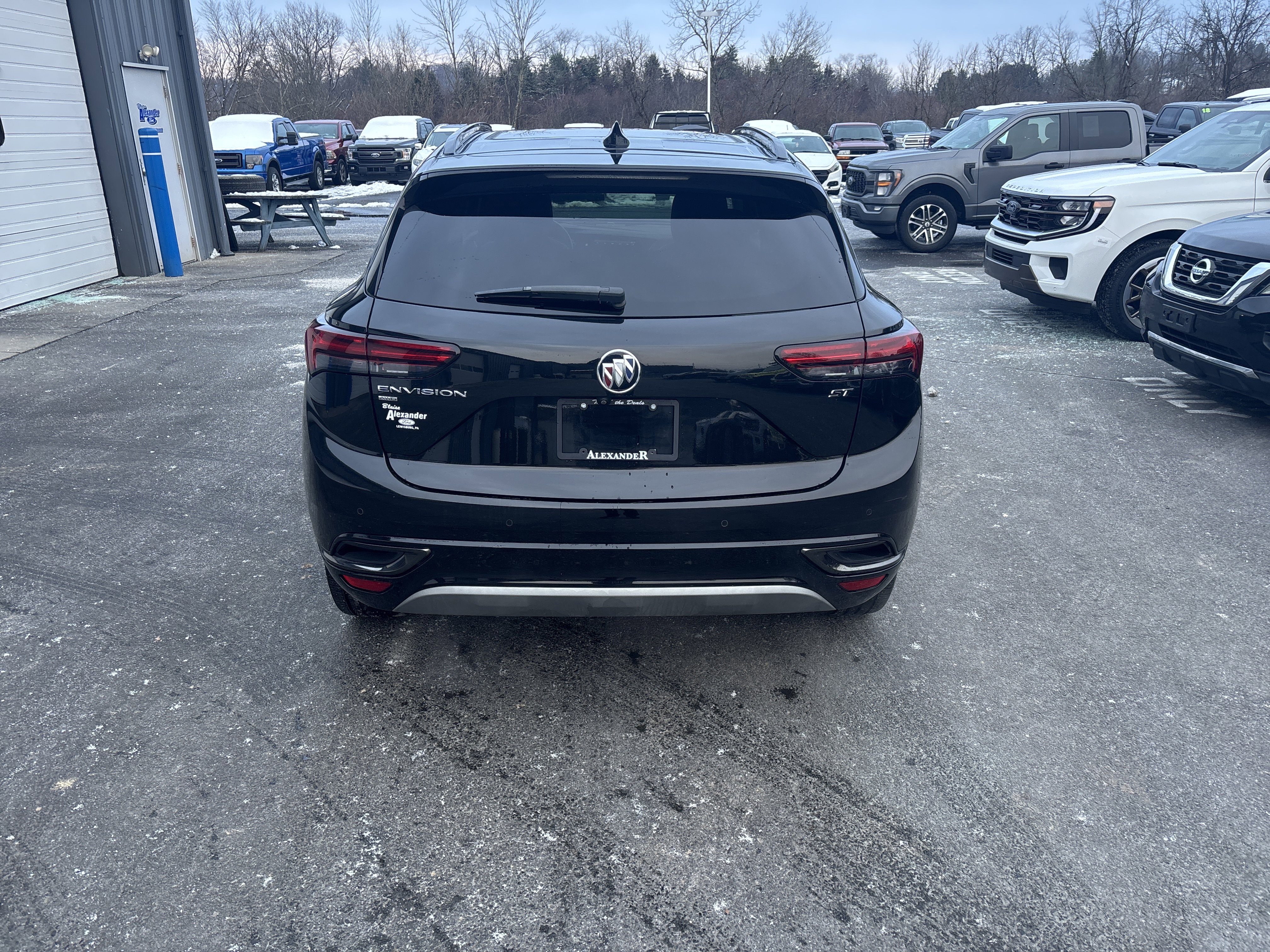 Used 2021 Buick Envision Essence w/ Sport Touring Package video 4