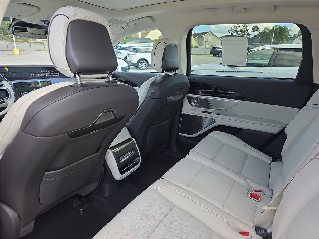 New 2026 Lincoln Nautilus Black Label image 10