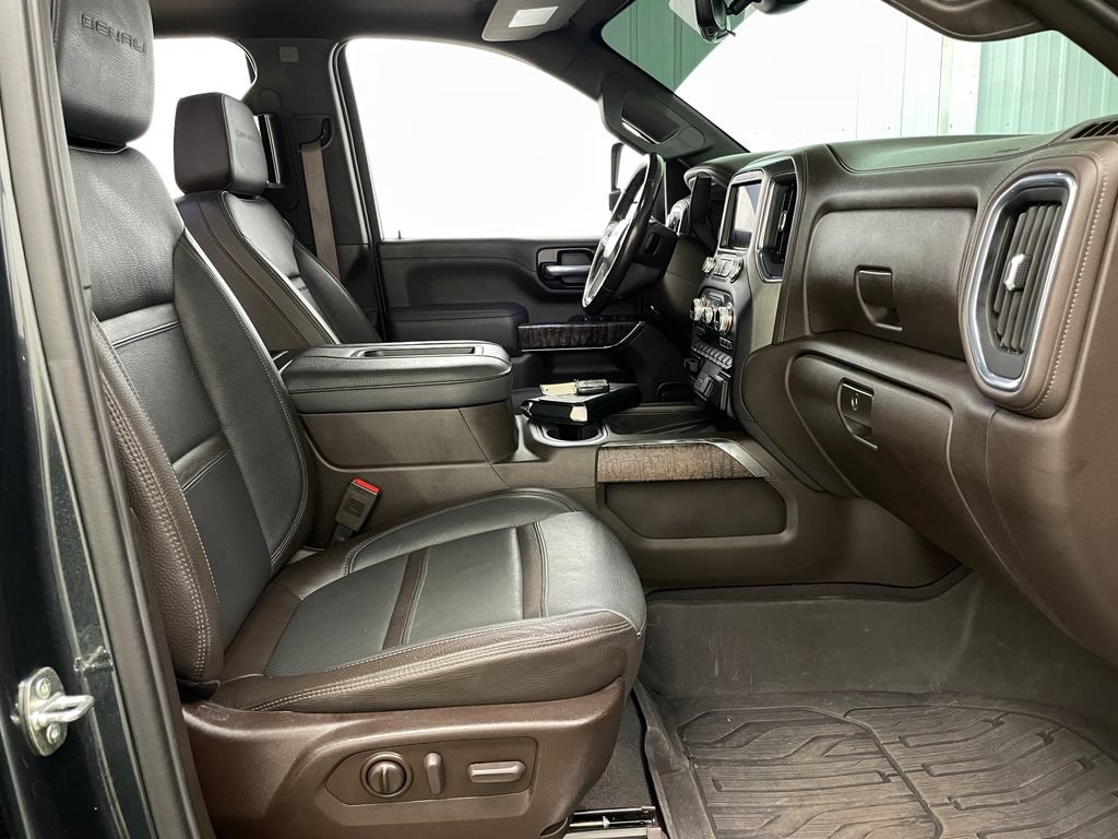 Certified 2022 GMC Sierra 2500 Denali w/ Denali Ultimate Package AWD/4WD image 40