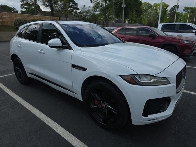 Used 2017 Jaguar F-PACE S image 1