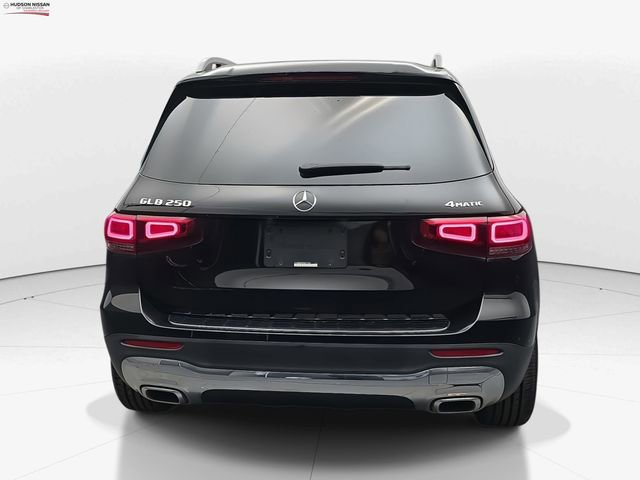 Used 2023 Mercedes-Benz GLB 250 4MATIC image 8