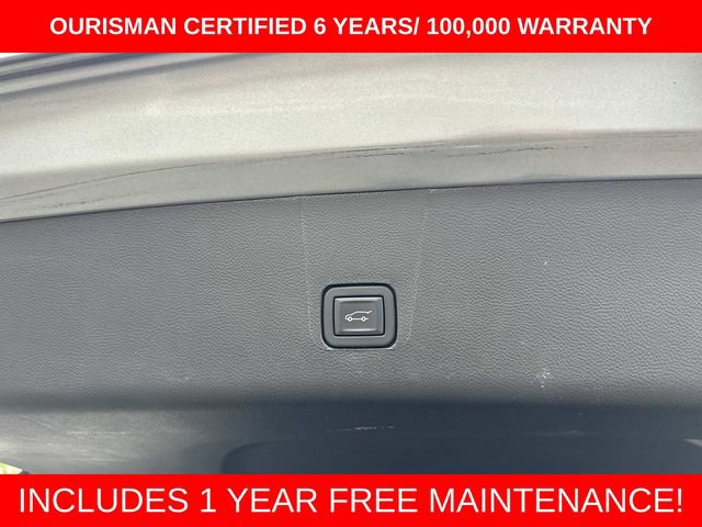 Used 2023 Chevrolet Traverse LT w/ LPO, Floor Liner Package AWD/4WD image 17