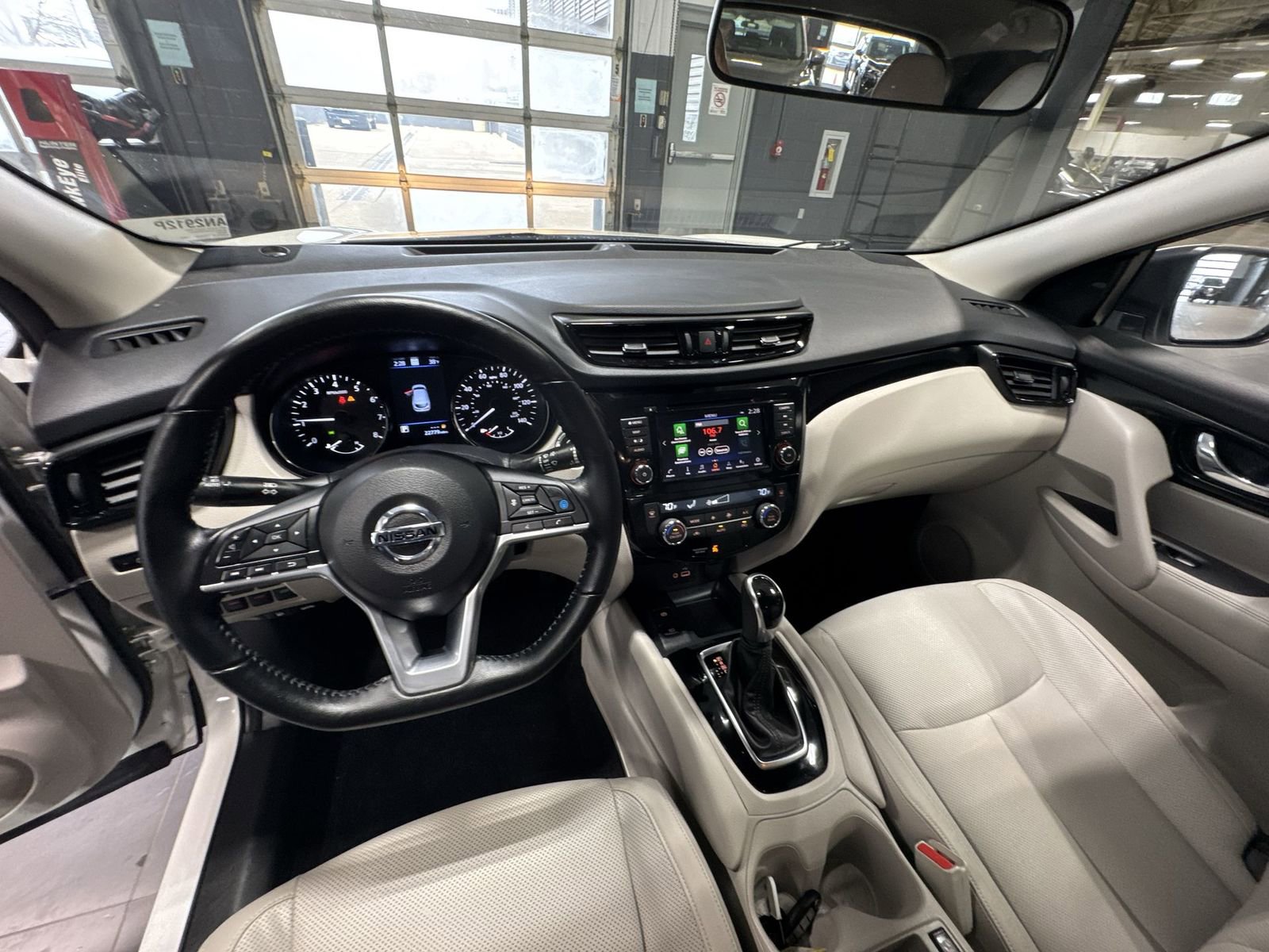 Certified 2022 Nissan Rogue Sport SL AWD/4WD image 29