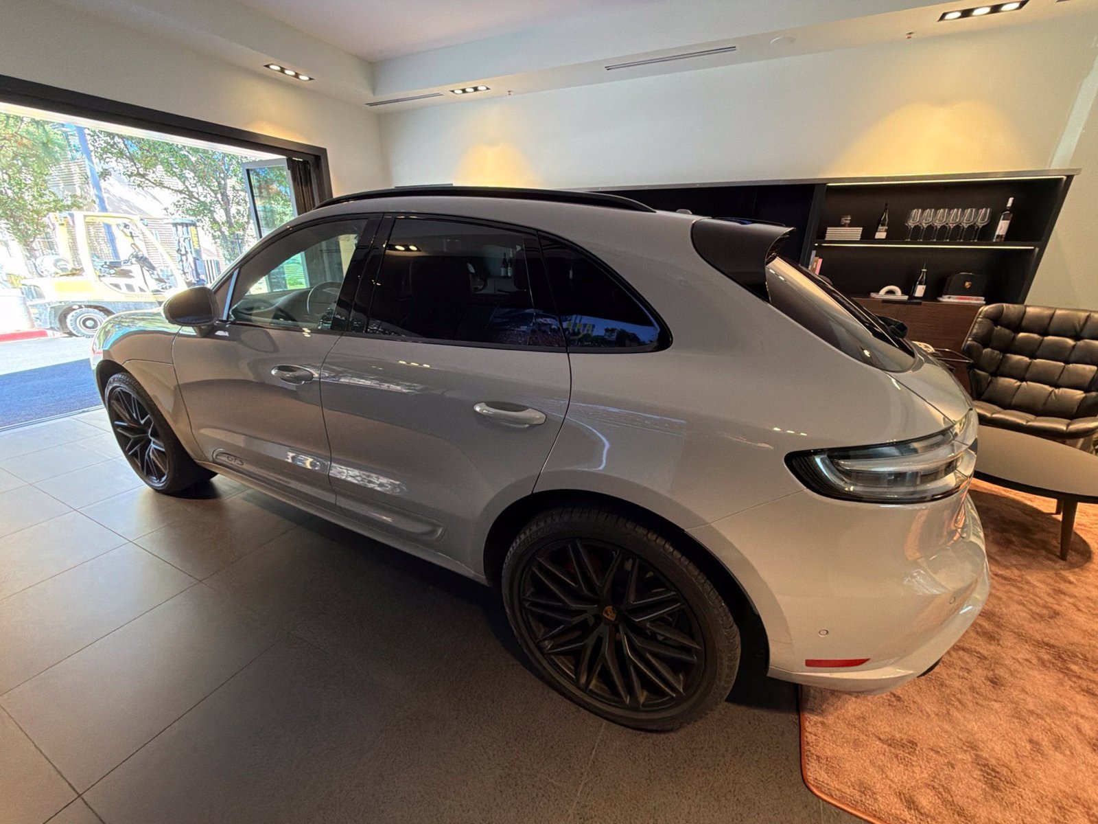 Used 2023 Porsche Macan GTS w/ Premium Package Plus AWD/4WD image 7