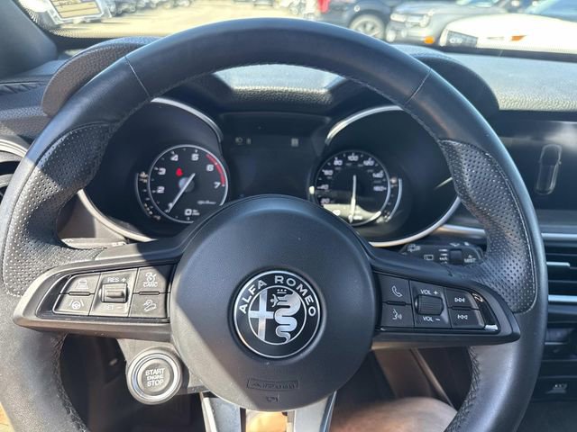 Used 2022 Alfa Romeo Stelvio Ti w/ Active Assist Plus Package AWD/4WD image 37
