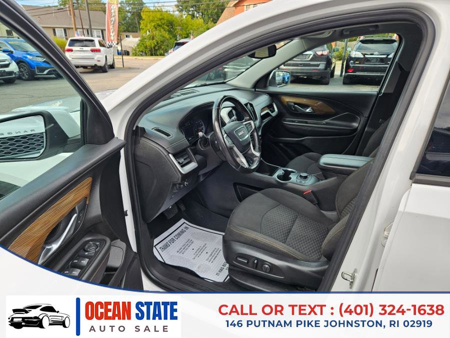 Used 2018 GMC Terrain SLE w/ Driver Convenience Package image 9