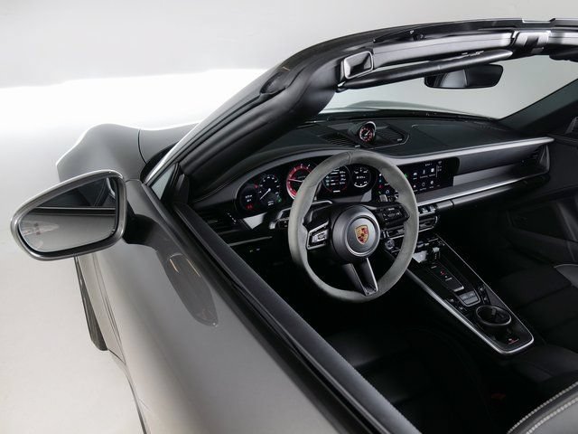 Certified 2024 Porsche 911 Targa 4 GTS AWD/4WD image 25