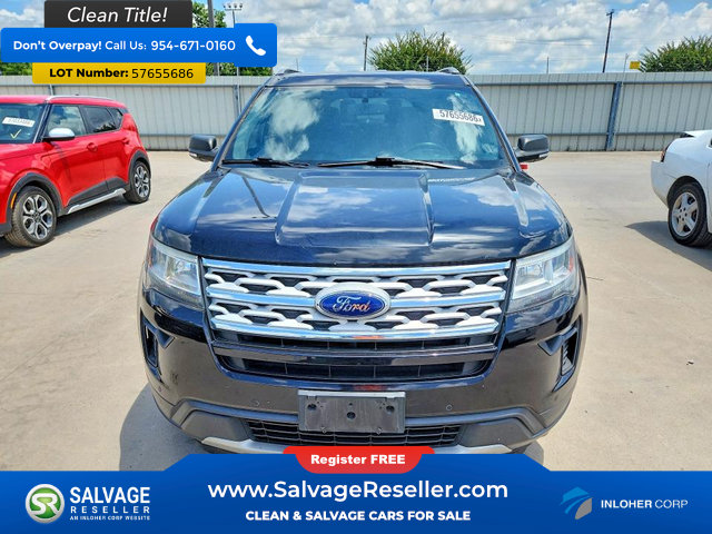 Used 2019 Ford Explorer XLT w/ Equipment Group 202A FWD image 7