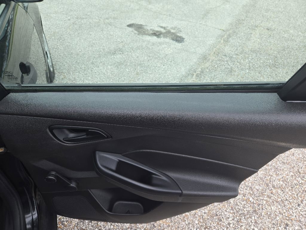 Used 2015 Ford Focus S FWD image 20