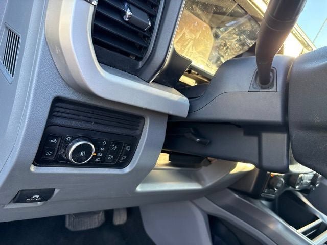 Used 2025 Ford F250 XLT w/ Black Appearance Package AWD/4WD image 25
