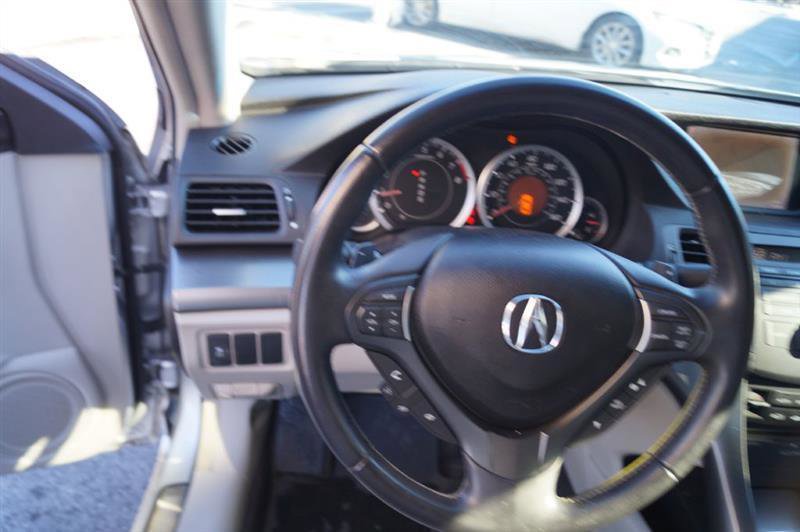 Used 2013 Acura TSX w/ Technology Package image 19