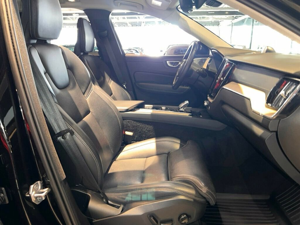 Used 2022 Volvo XC60 T8 Inscription w/ Advanced Package image 34