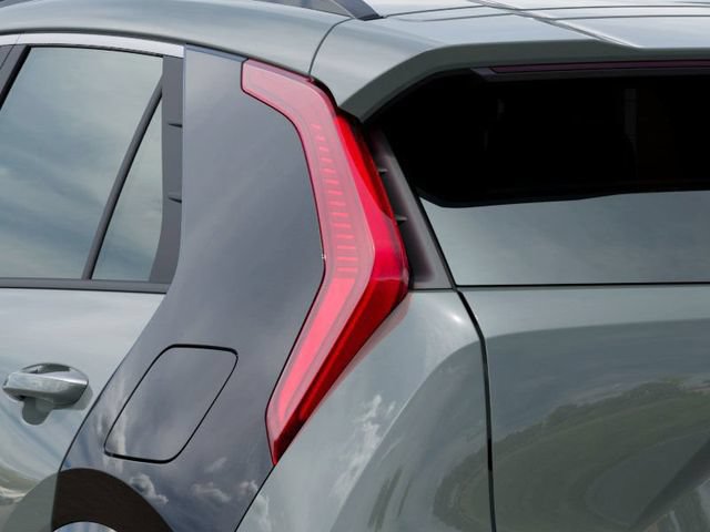 New 2025 Kia Niro SX Touring FWD image 11