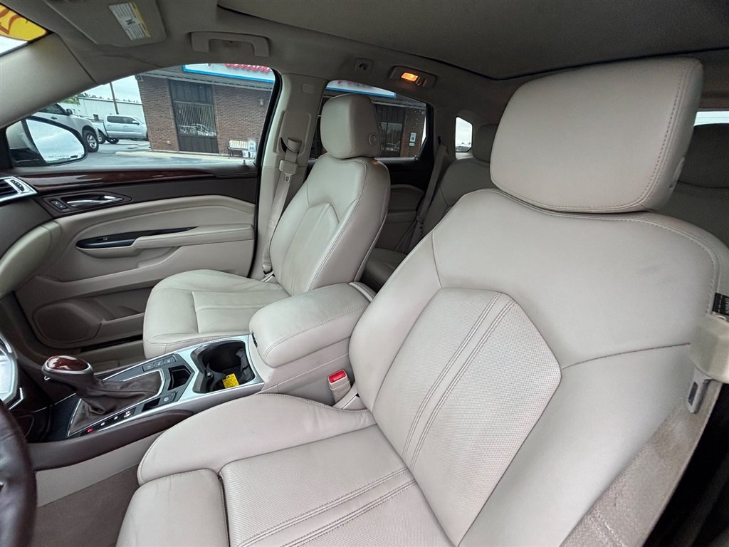 Used 2015 Cadillac SRX Luxury w/ Driver Awareness Package FWD image 14