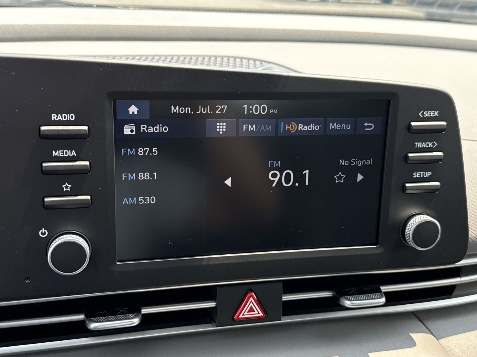 New 2026 Hyundai Elantra SE FWD image 18