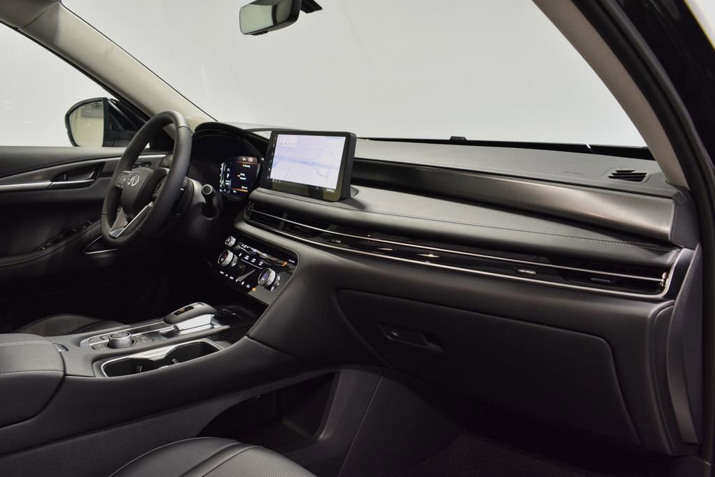 New 2026 INFINITI QX60 Luxe w/ Family Package image 14
