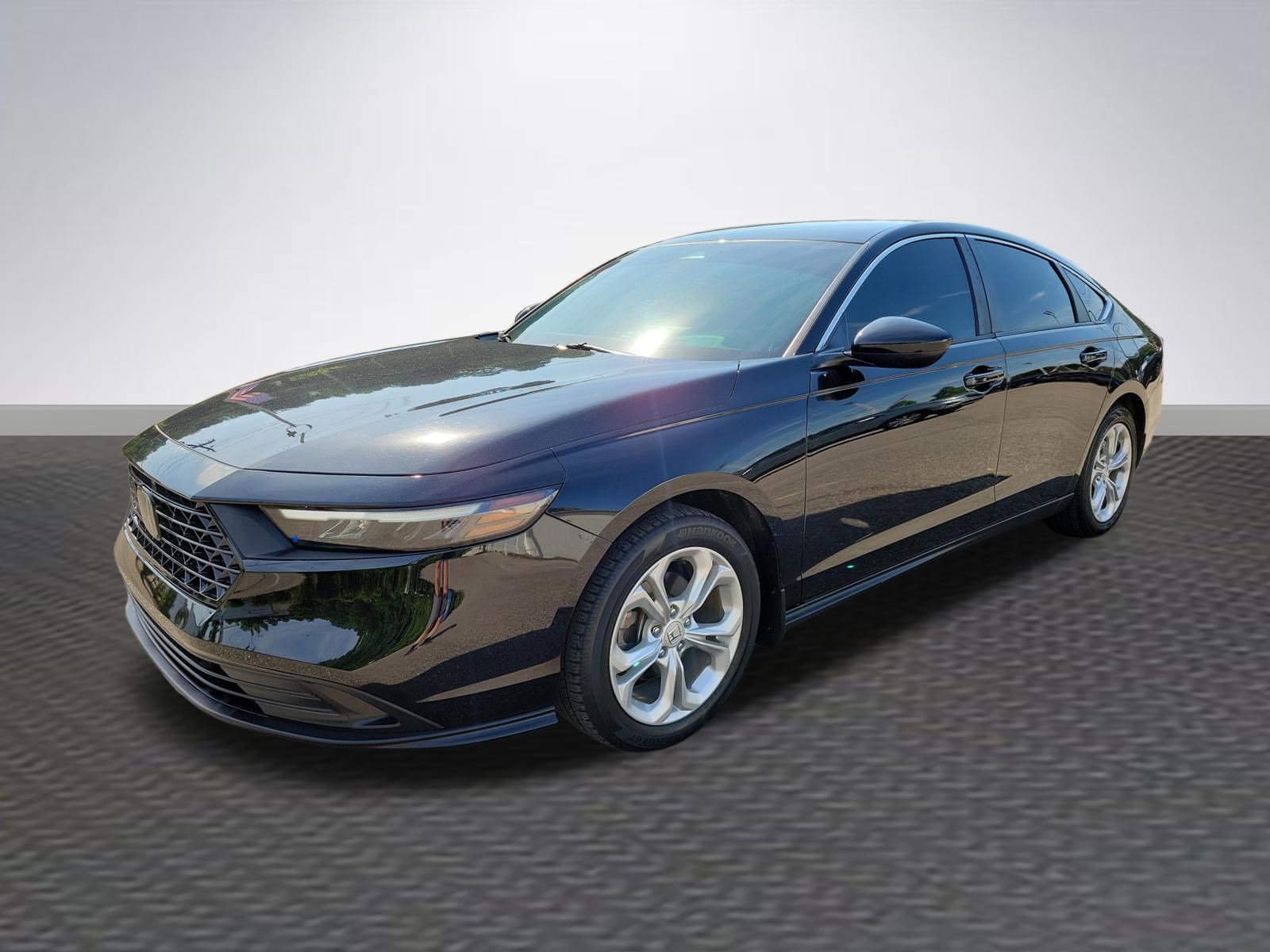 Used 2023 Honda Accord LX image 3
