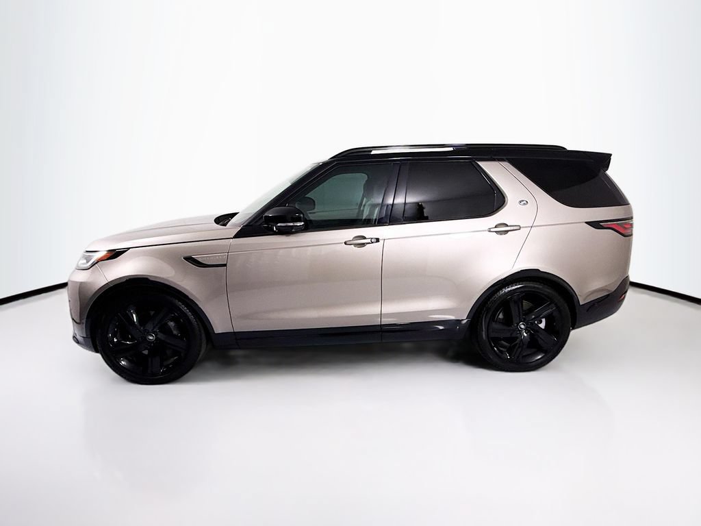 Used 2025 Land Rover Discovery Dynamic SE AWD/4WD image 8