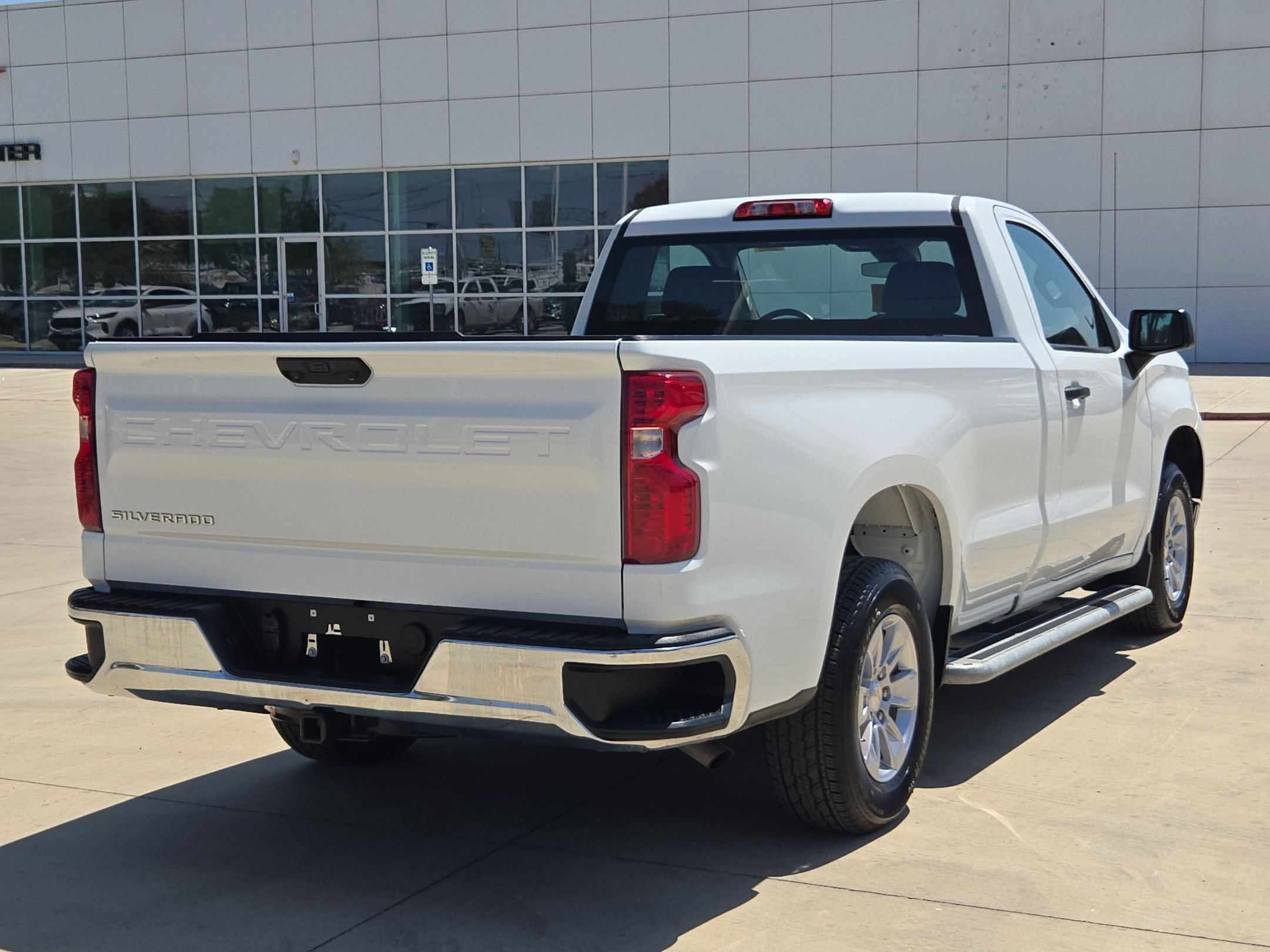 Used 2025 Chevrolet Silverado 1500 W/T RWD image 3