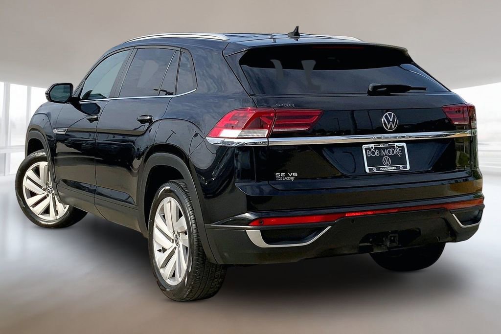 Used 2020 Volkswagen Atlas Cross Sport SE w/ Towing Package image 13