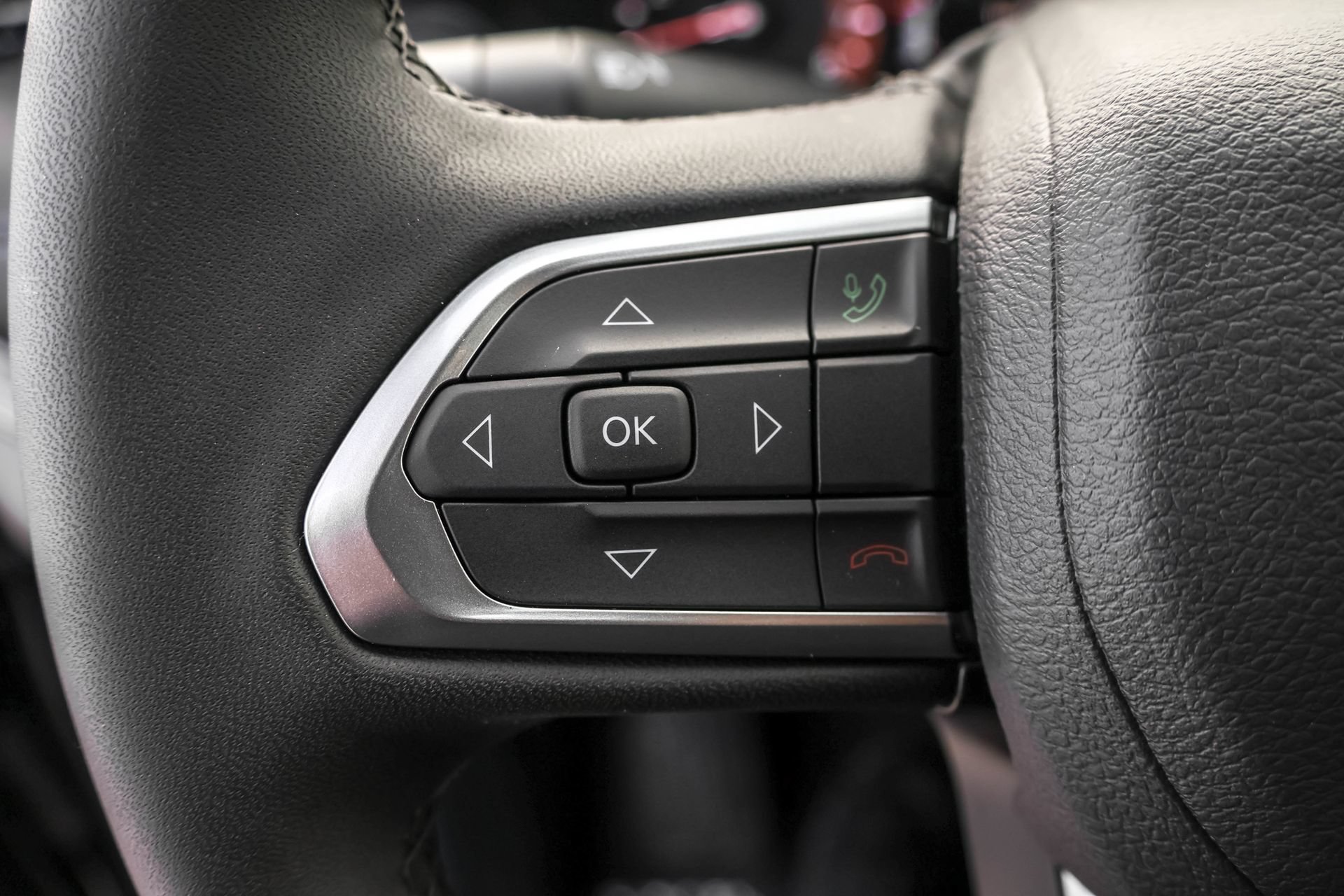 New 2026 Jeep Compass Latitude AWD/4WD image 23