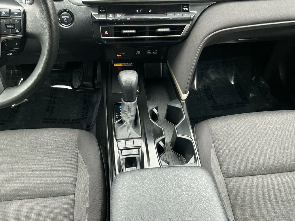 Certified 2025 Toyota Camry LE image 13