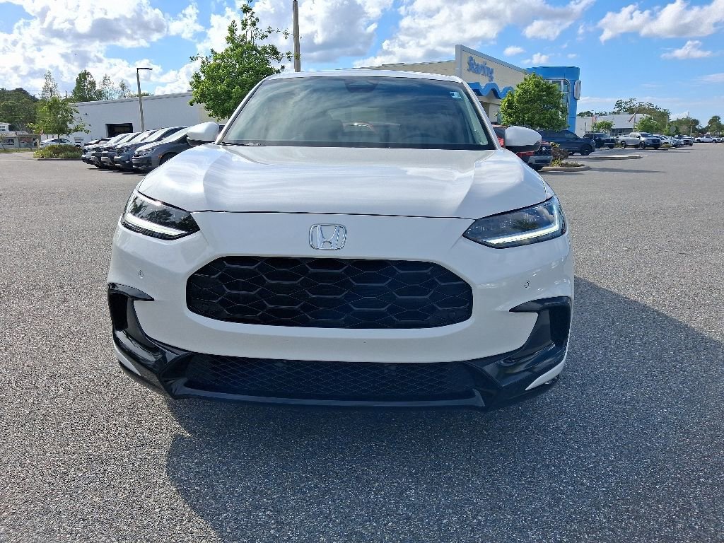 Used 2025 Honda HR-V EX-L image 2