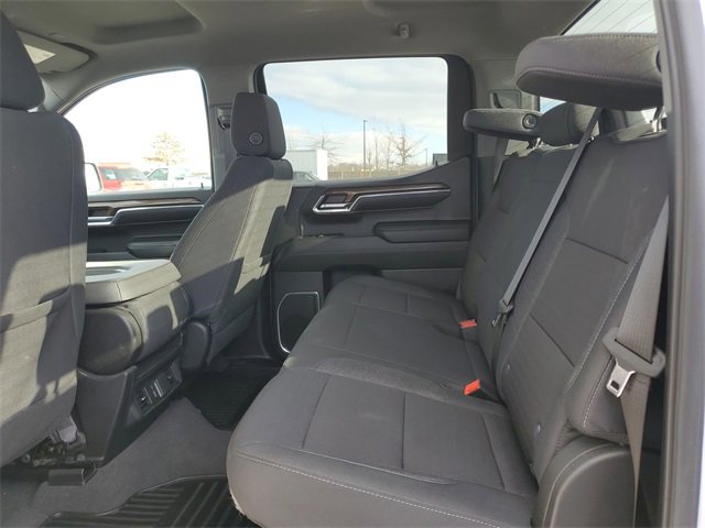 Used 2024 Chevrolet Silverado 1500 LT image 24