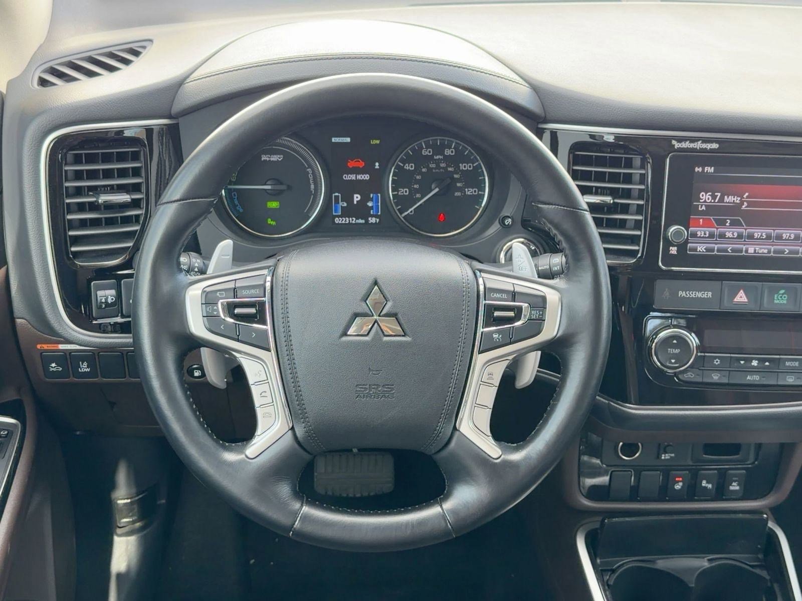Used 2018 Mitsubishi Outlander SEL image 27