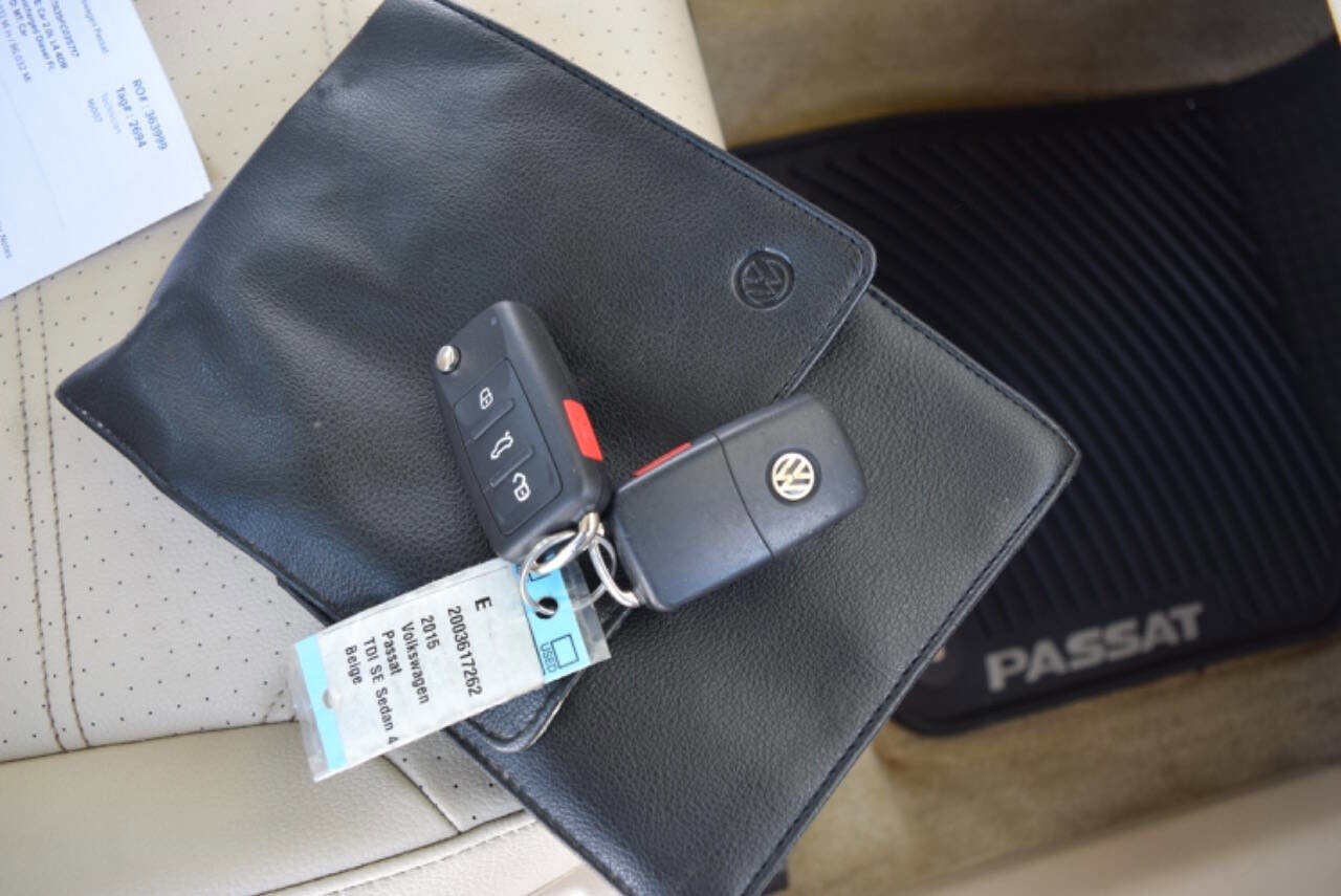 Used 2015 Volkswagen Passat TDI SE image 27