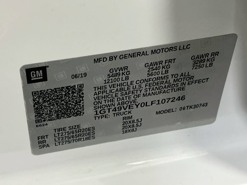 Certified 2020 GMC Sierra 3500 AT4 w/ AT4 Premium Package AWD/4WD image 36