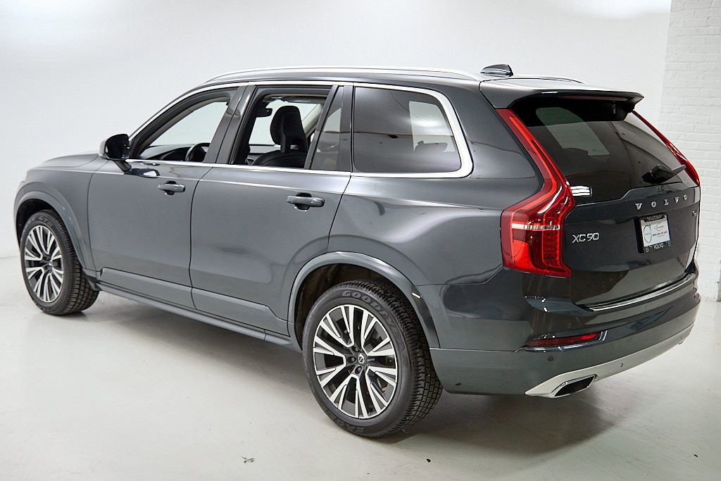 Used 2021 Volvo XC90 T6 Momentum w/ Climate Package image 7