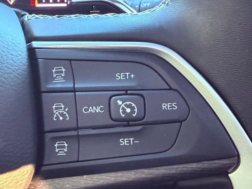 Used 2021 Jeep Grand Cherokee L Limited w/ Trailer Tow Group (B) image 26