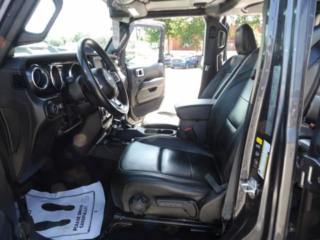 Used 2022 Jeep Wrangler Unlimited Sahara AWD/4WD image 23