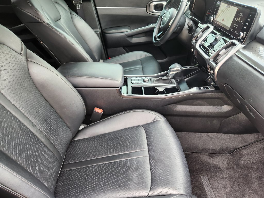 Used 2023 Kia Sorento S FWD image 23